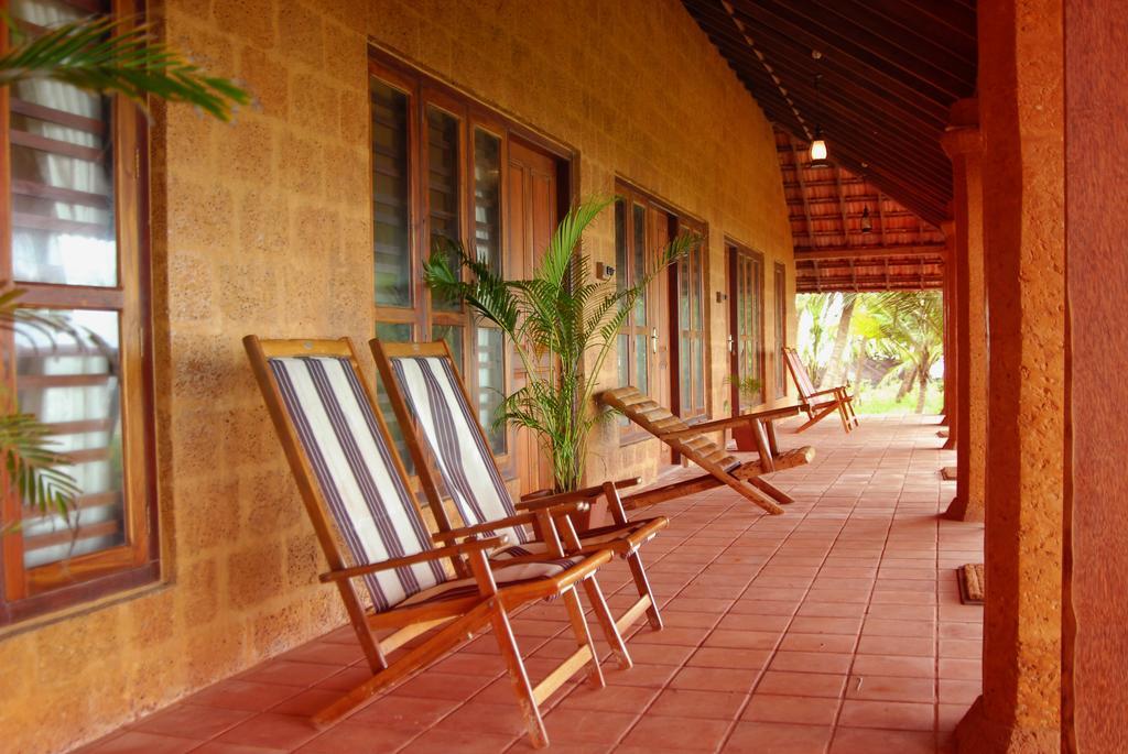 Chera Rocks Beach House Hotel Thottada Habitación foto