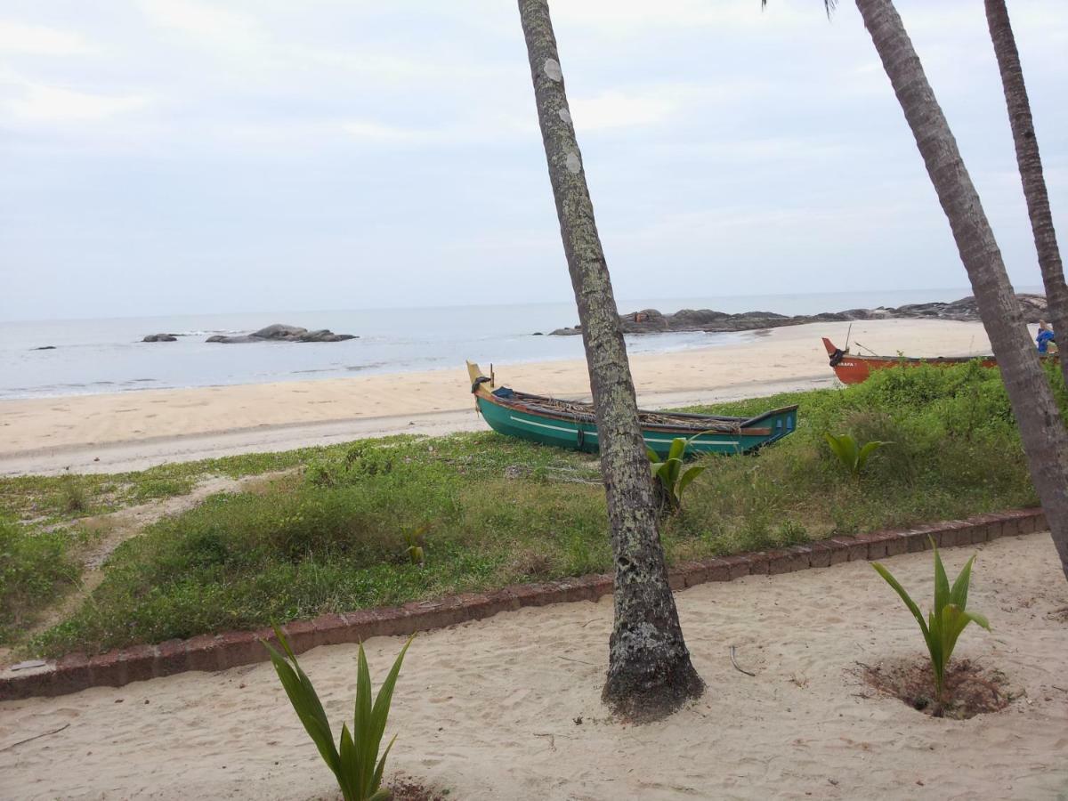 Chera Rocks Beach House Hotel Thottada Exterior foto